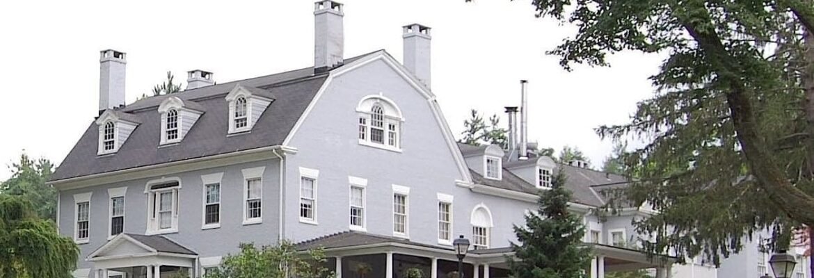 Simsbury 1820 House